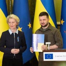 La UE concede a Ucrania y Moldavia el estatus de candidato a la adhesión