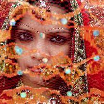 Dos mil arrestos en India en operación contra matrimonio de niñas con adultos