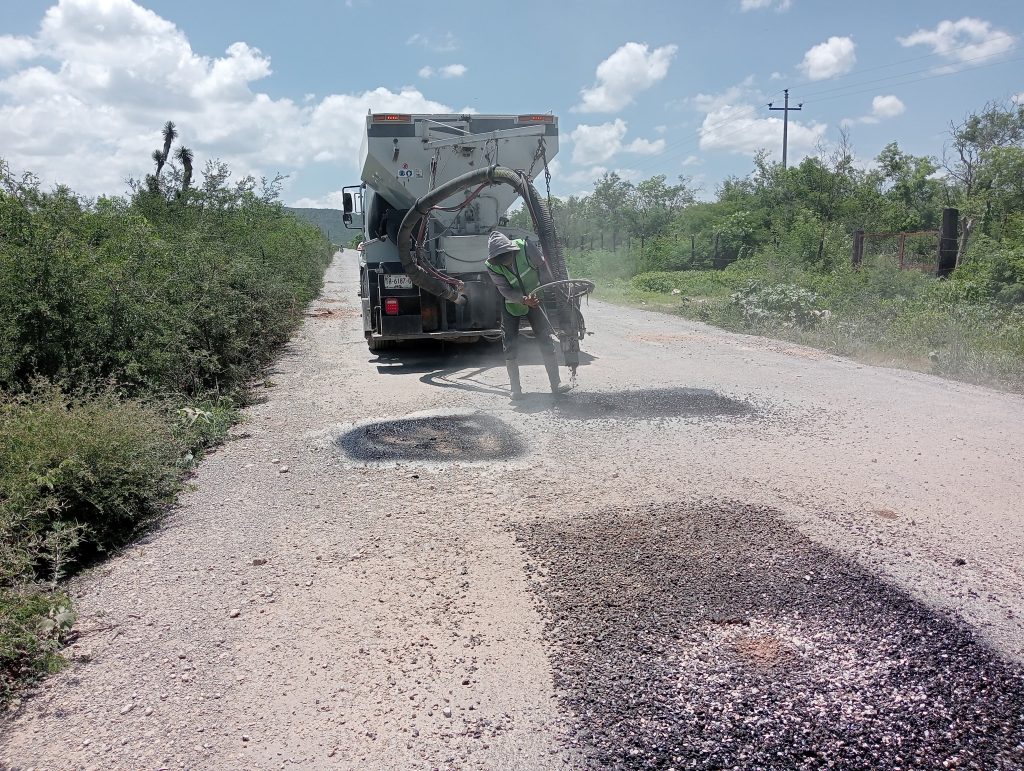 ANUNCIA JEC ACCIONES DE CONSERVACIÓN DE CAMINOS EN CERRITOS