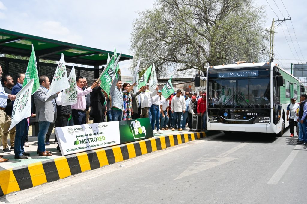 RICARDO GALLARDO TRANSFORMA MOVILIDAD EN SLP CON NUEVAS LÍNEAS DE METRORED