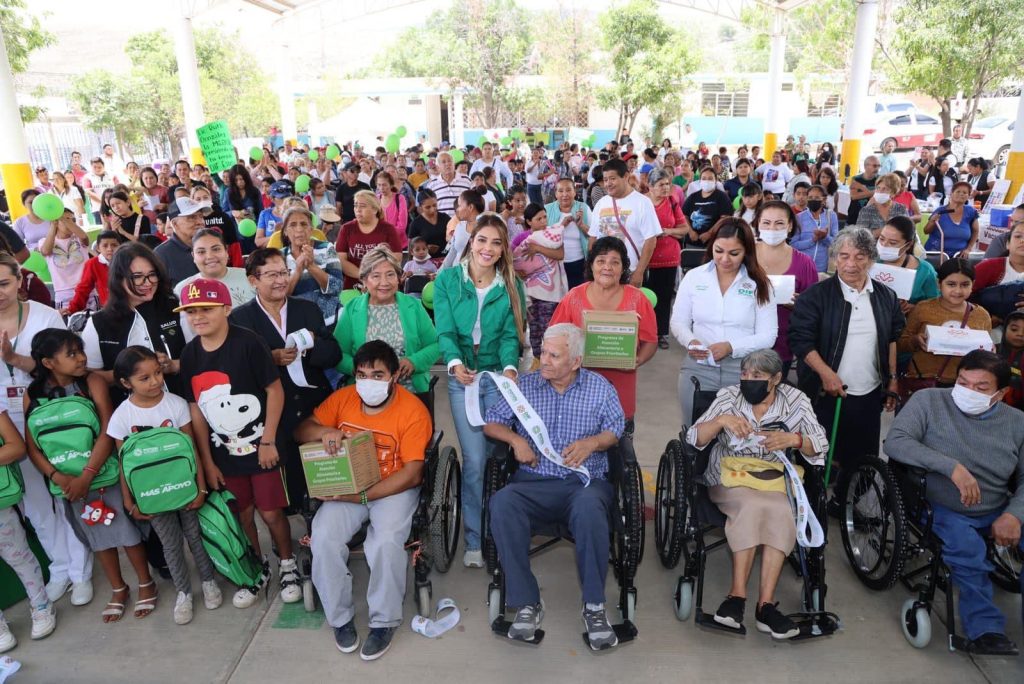 GOBIERNO ESTATAL ACERCA SERVICIOS MÉDICOS GRATUITOS AL SUR DE LA CAPITAL