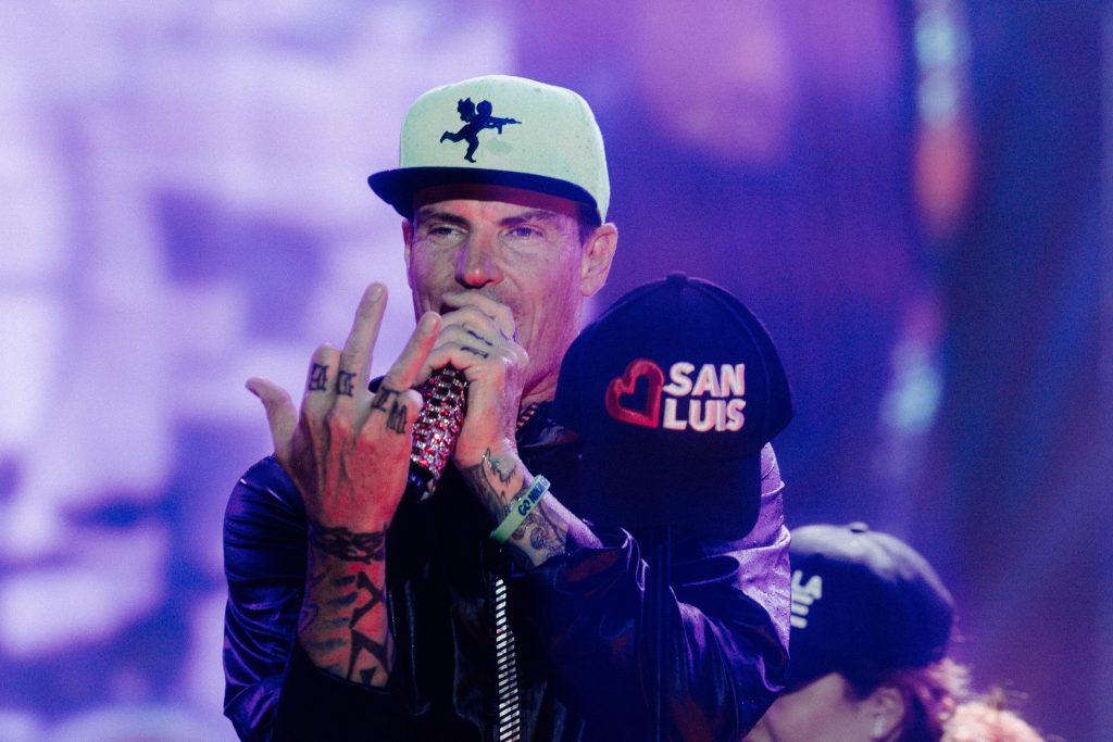 VANILLA ICE Y CALÓ TRIUNFAN Y LLENAN DE RAP Y NOSTALGIA AL TEATRO DEL PUEBLO