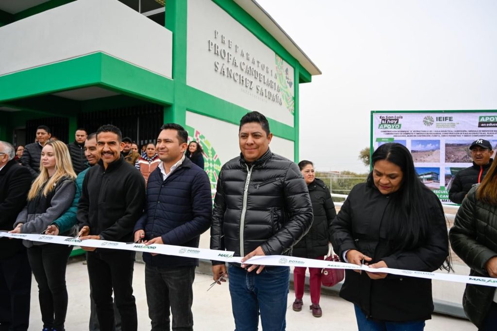 RICARDO GALLARDO CONECTA AL ALTIPLANO POTOSINO CON MÁS INFRAESTRUCTURA