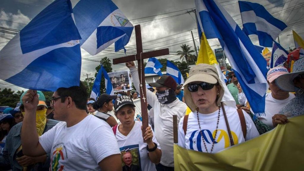 Vaticano pide a Nicaragua respeto por “libertad religiosa”