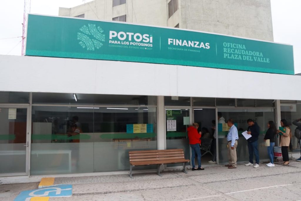 SEFIN AMPLÍA SERVICIOS DE ATENCIÓN EN OFICINA RECAUDADORA DE PLAZA DEL VALLE