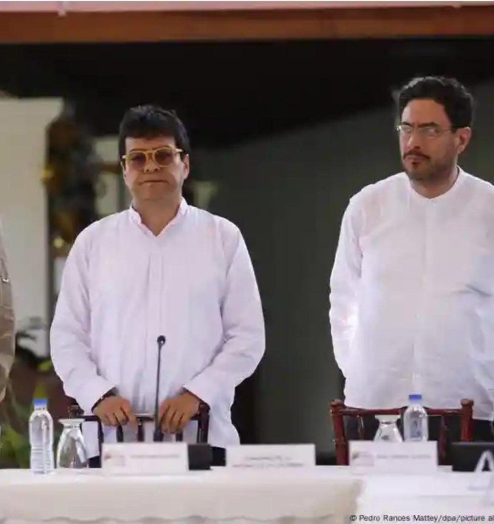 ELN: diálogo de paz puede continuar sin cese el fuego