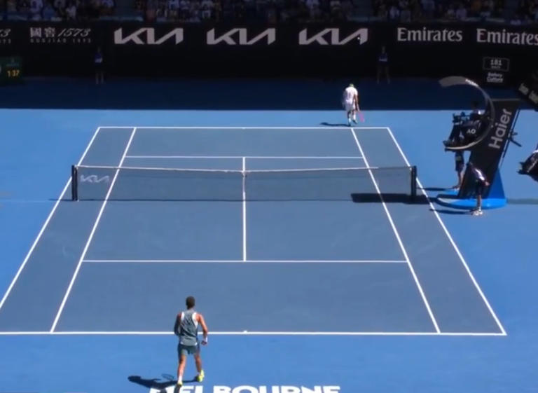Carlos Alcaraz avanza a octavos de final del Abierto de Australia