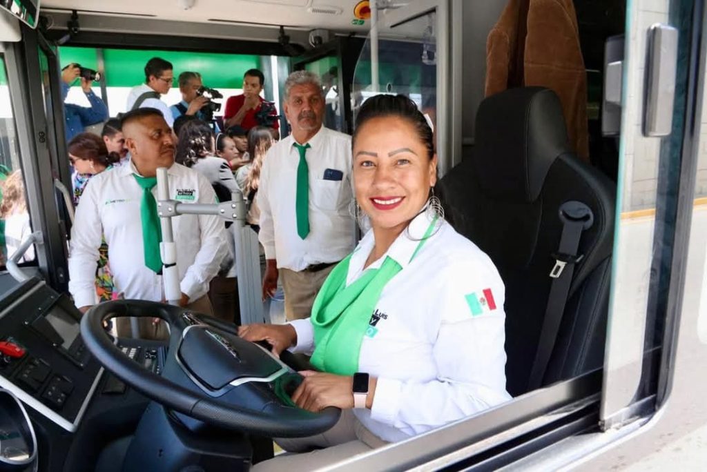 METRORED ES MODELO DE TRANSPORTE PÚBLICO A NIVEL NACIONAL: RICARDO GALLARDO