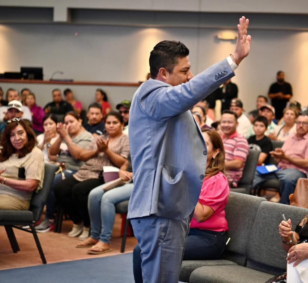 RICARDO GALLARDO ANUNCIA APOYO A CONNACIONALES QUE REGRESEN A SLP