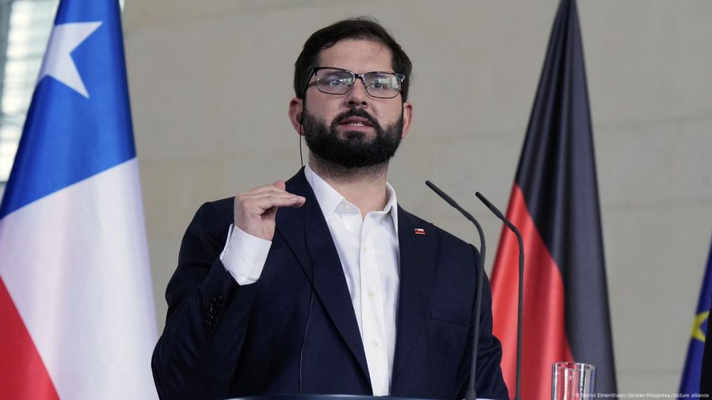 Boric dice a Trump: lo que hace con Ucrania “es inaceptable”