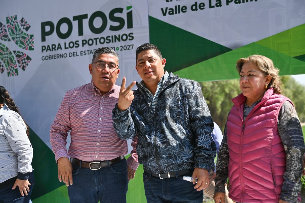 INICIA RICARDO GALLARDO PAVIMENTACIÓN DE AVENIDA REFORMA AGRARIA EN SOLEDAD