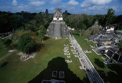 Descubren restos de ciudad maya de 2.800 años en Guatemala