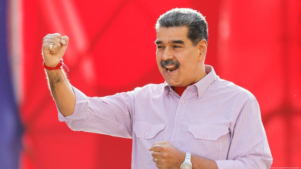 Venezuela: Maduro anuncia aumento de pensiones a 50 dólares