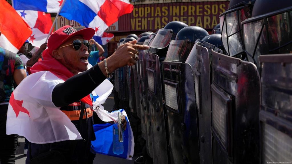 Bananera de EE.UU. despedirá a todo su personal en Panamá