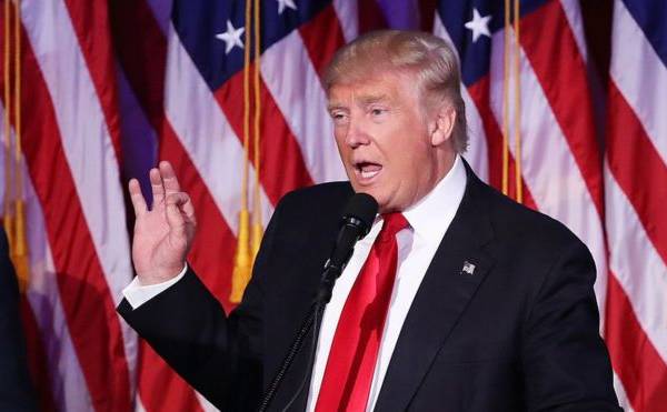 Trump amenaza a Rusia con aranceles del 100% si no hay paz