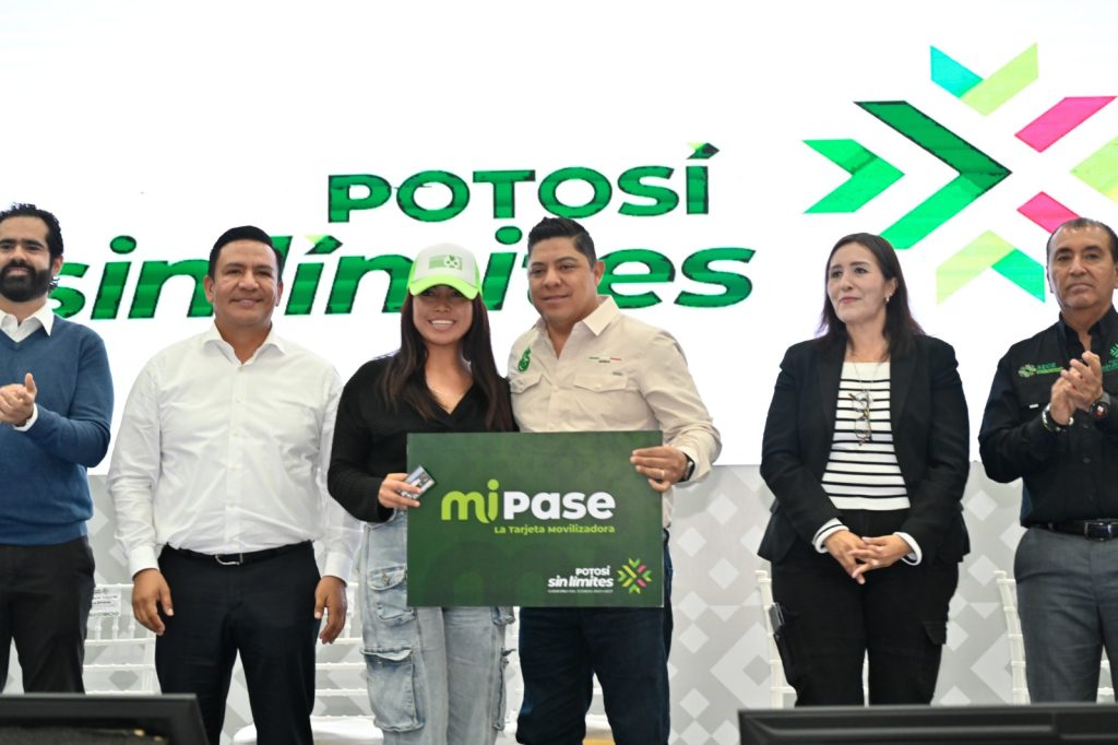 RICARDO GALLARDO IMPULSA MOVILIDAD ESTUDIANTIL SIN LÍMITES CON TARJETAS “MI PASE”