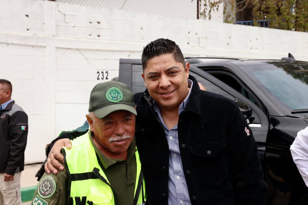 RICARDO GALLARDO PRESENTA INICIATIVA PARA PENSIONAR A POLICÍAS MUNICIPALES