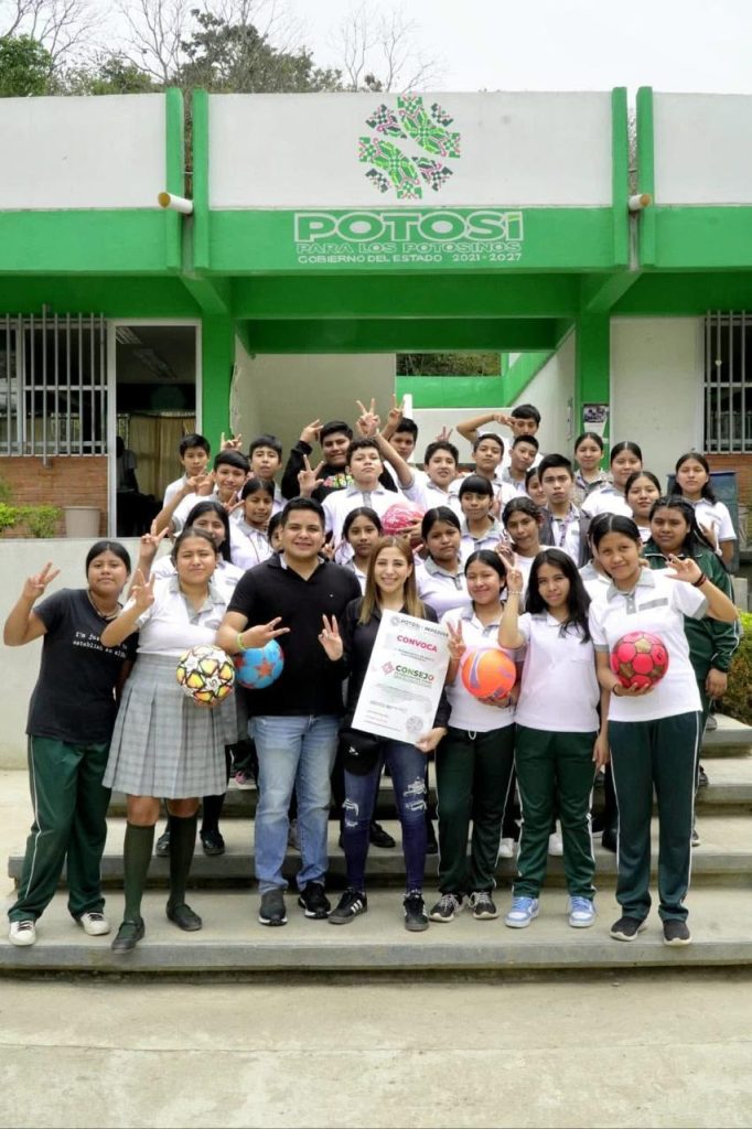 PRESENTAN NUEVO CONSEJO DE PARTICIPACIÓN JUVENIL