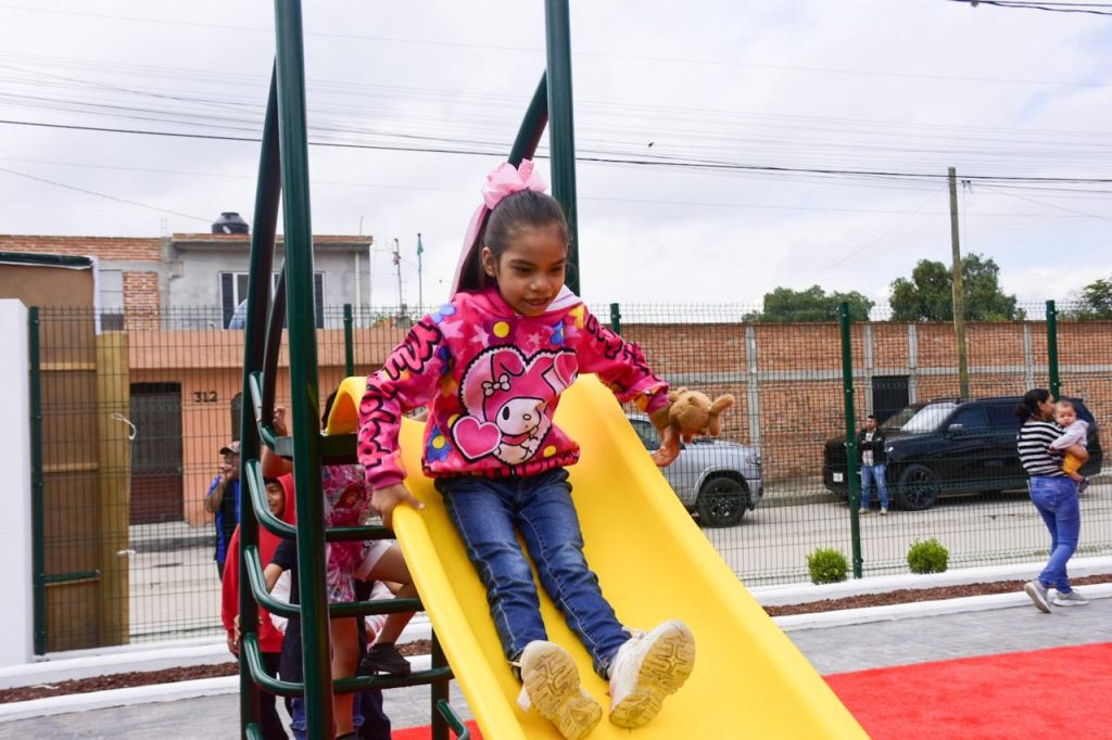 NUEVO PARQUE EN VILLAS DE SOLEDAD BRINDA ESPACIOS DIGNOS Y SEGUROS PARA NUESTROS HIJOS, ASEGURAN BENEFICIARIOS