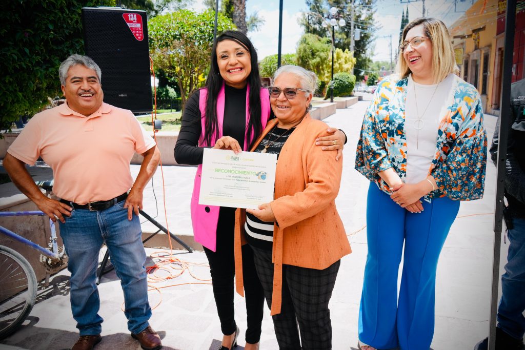 VILLA DE POZOS RECONOCIÓ TALENTO DEL TALLER DE TEJIDO