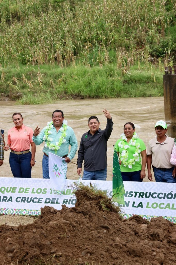 RICARDO GALLARDO CONSTRUYE OBRAS SIN LÍMITES EN LA HUASTECA SUR