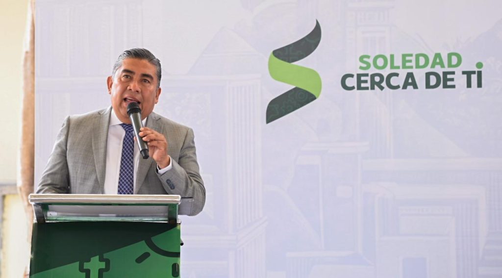 JUAN MANUEL NAVARRO ARRANCA LA CONSTRUCCIÓN DE AULAS DIDÁCTICAS EN BENEFICIO DE 900 ESTUDIANTES