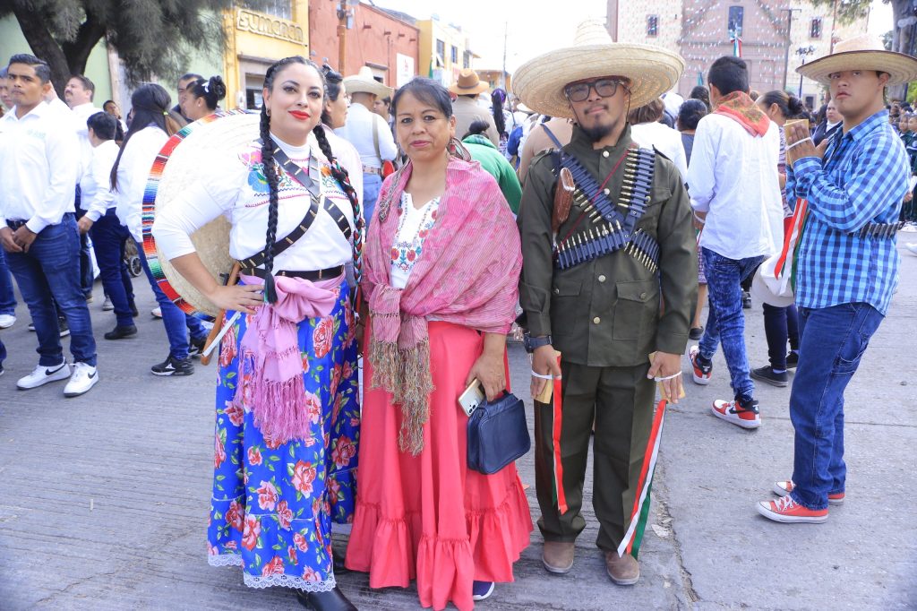 ALISTA VILLA DE POZOS DESFILE POR EL CXV ANIVERSARIO DE LA REVOLUCIÓN MEXICANA