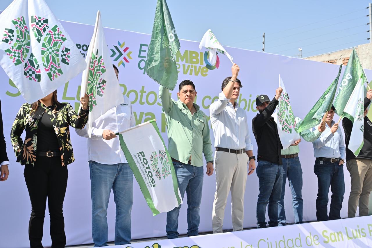 RICARDO GALLARDO CARDONA ENCHULA LA COLONIA SAN LUIS REY