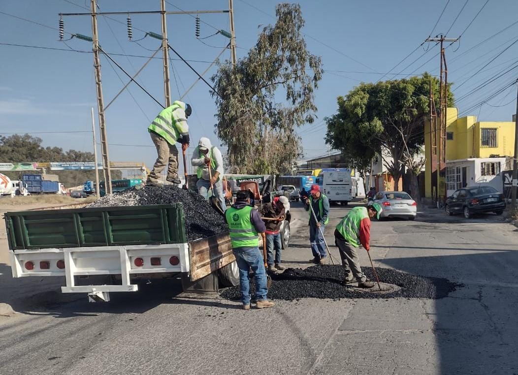CON TRABAJO PERMANENTE DE BACHEO, CALLES Y AVENIDAS DE SOLEDAD RECUPERAN FUNCIONALIDAD