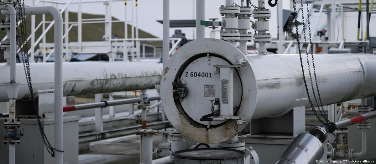 Ucrania reanudará transporte de petróleo ruso hacia Europa